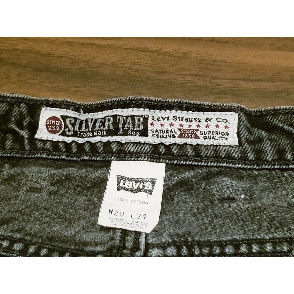 Levi's Silvertab Jeans Men's Size 29x34 Gray Vintage Denim Tapered Pleated